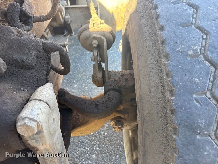 image for item DJ7940 1997 Peterbilt 357 dump truck