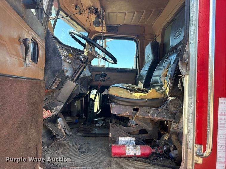 image for item DJ7940 1997 Peterbilt 357 dump truck