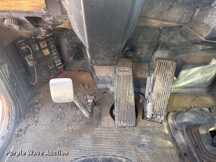 image for item DJ7940 1997 Peterbilt 357 dump truck