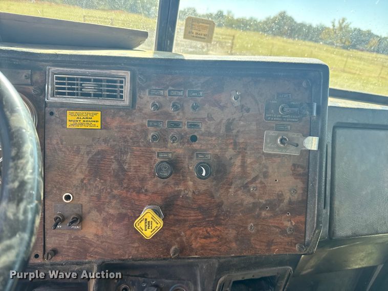 image for item DJ7940 1997 Peterbilt 357 dump truck