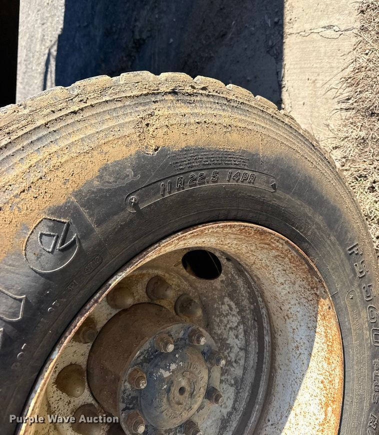 image for item DJ7940 1997 Peterbilt 357 dump truck