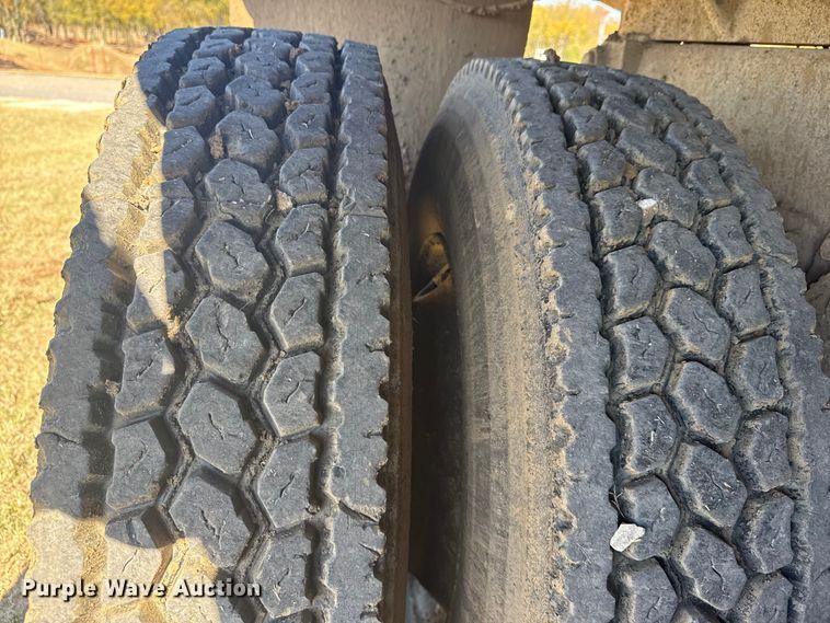 image for item DJ7940 1997 Peterbilt 357 dump truck