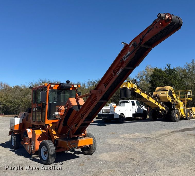 image for item DJ7941 2011 Broce Broom MK-1 broom