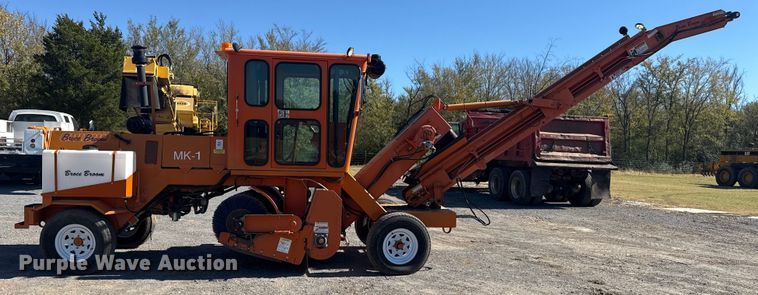 image for item DJ7941 2011 Broce Broom MK-1 broom