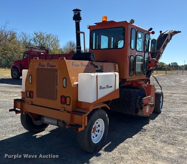 image for item DJ7941 2011 Broce Broom MK-1 broom