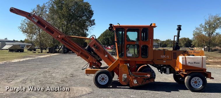 image for item DJ7941 2011 Broce Broom MK-1 broom