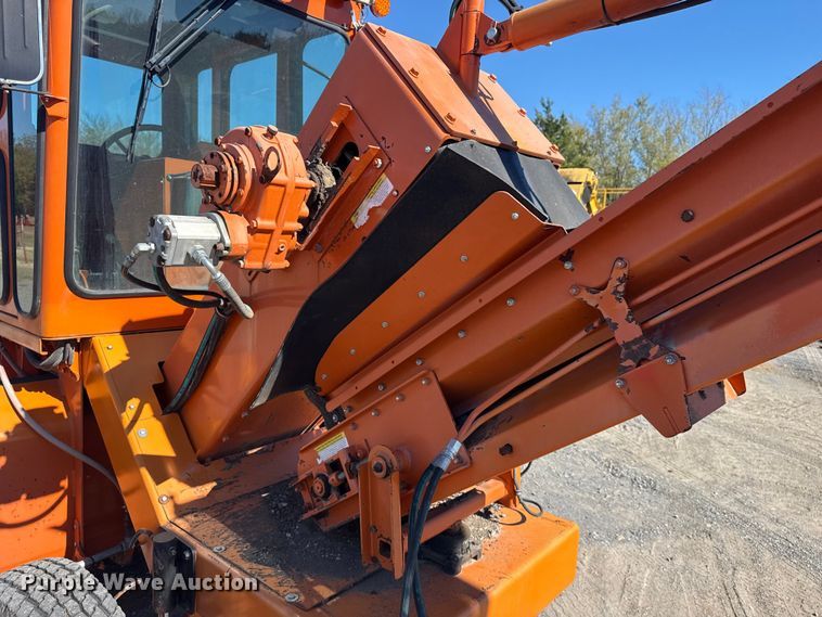 image for item DJ7941 2011 Broce Broom MK-1 broom