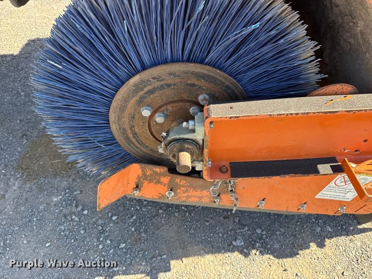 image for item DJ7941 2011 Broce Broom MK-1 broom