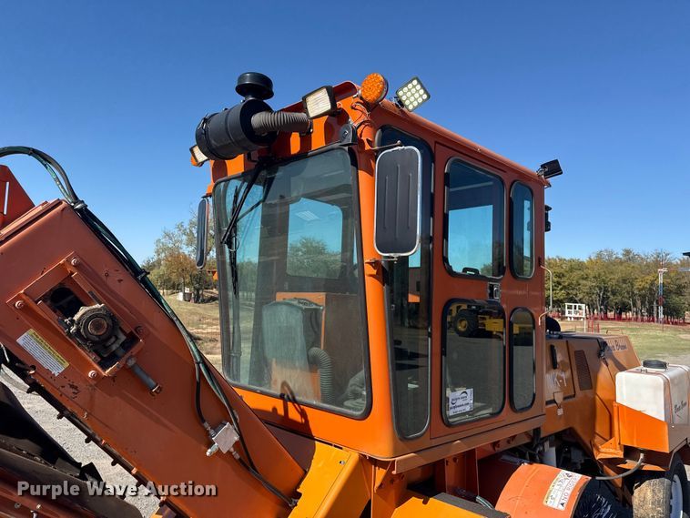 image for item DJ7941 2011 Broce Broom MK-1 broom