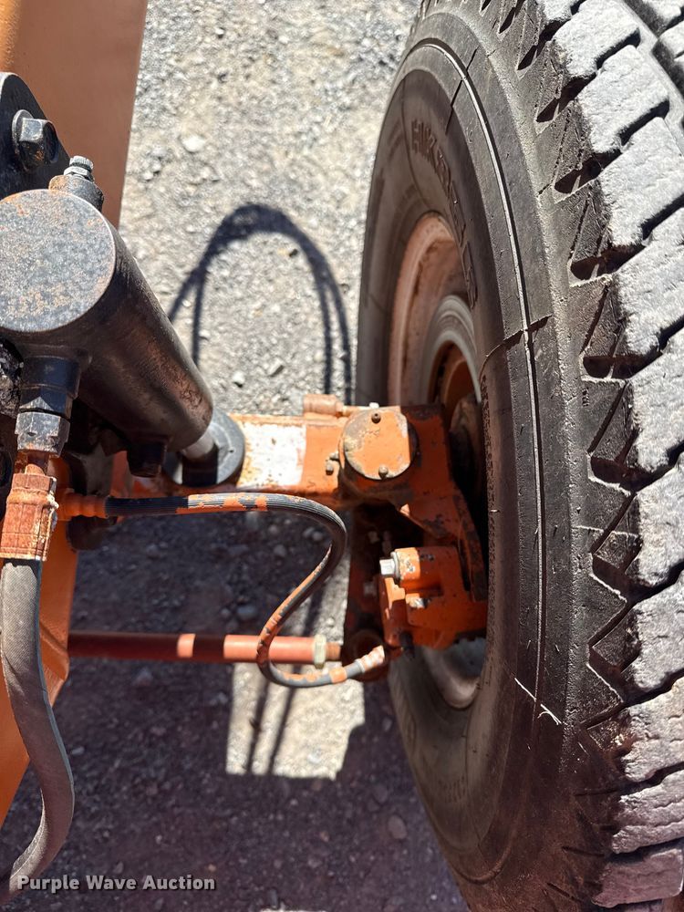 image for item DJ7941 2011 Broce Broom MK-1 broom