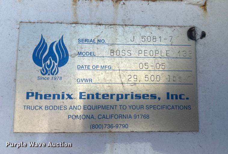 image for item DJ7942 2005 GMC C6500 utility / service truck