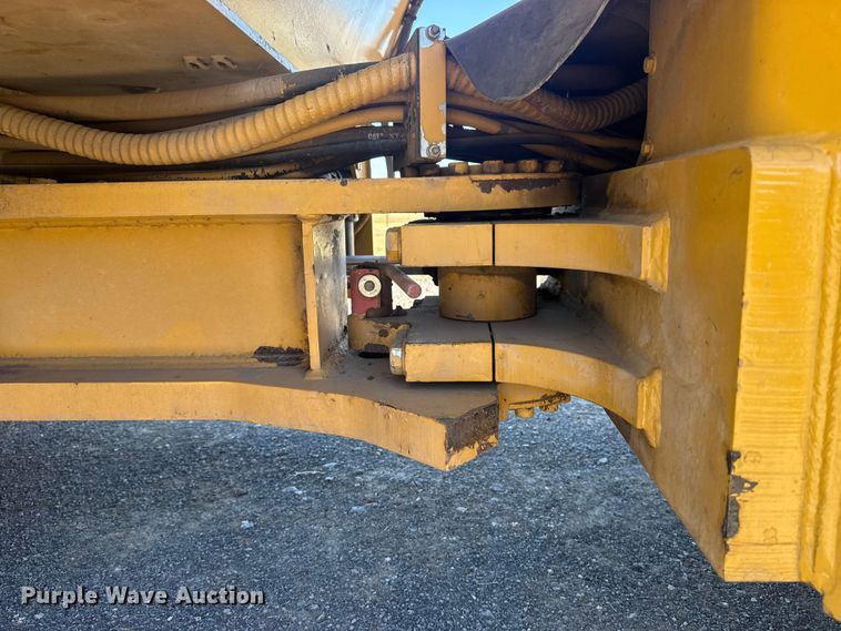 image for item DJ7944 2010 Caterpillar CB64 double drum roller