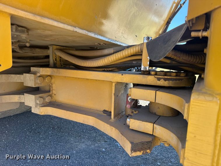 image for item DJ7944 2010 Caterpillar CB64 double drum roller