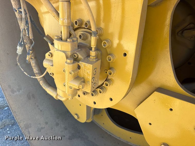 image for item DJ7944 2010 Caterpillar CB64 double drum roller