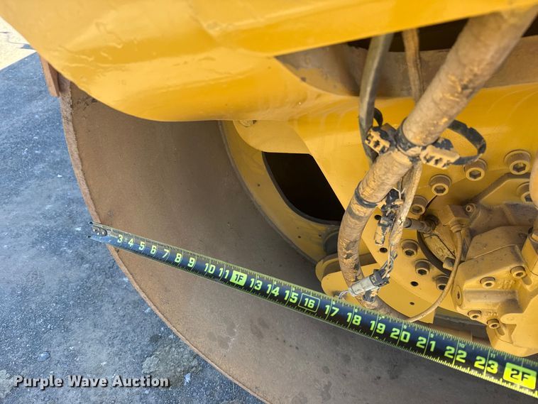 image for item DJ7944 2010 Caterpillar CB64 double drum roller