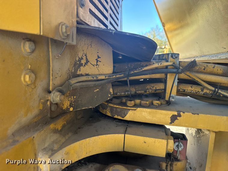 image for item DJ7944 2010 Caterpillar CB64 double drum roller