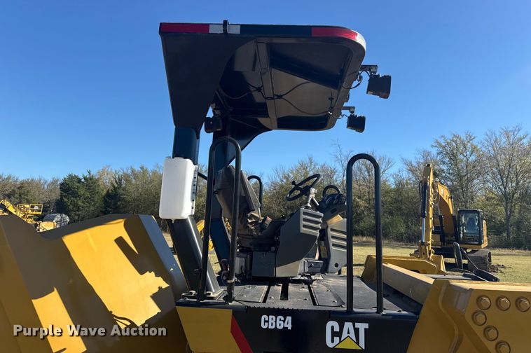 image for item DJ7944 2010 Caterpillar CB64 double drum roller