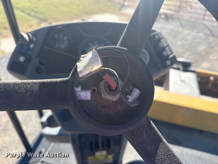 image for item DJ7944 2010 Caterpillar CB64 double drum roller