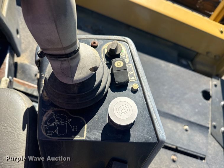 image for item DJ7944 2010 Caterpillar CB64 double drum roller