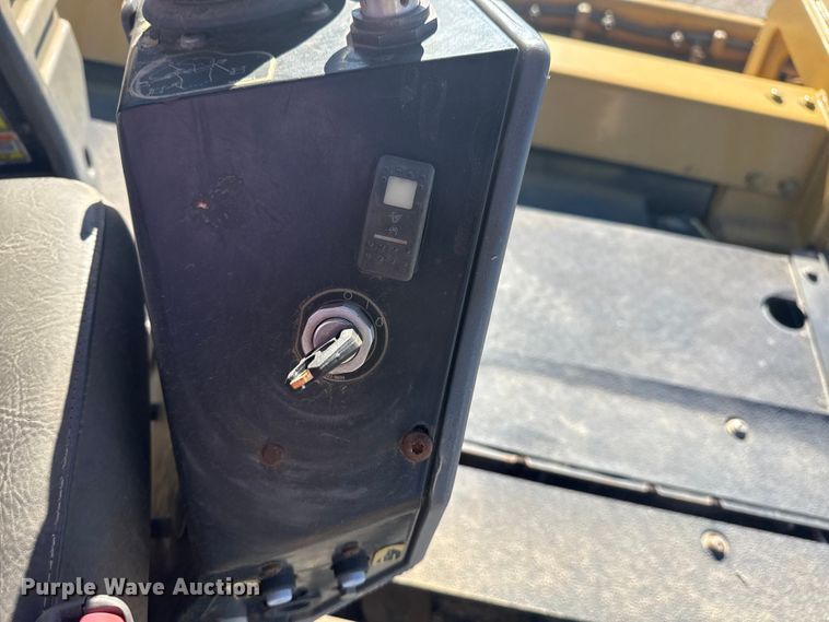 image for item DJ7944 2010 Caterpillar CB64 double drum roller