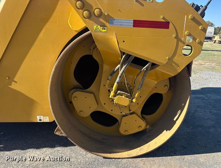 image for item DJ7944 2010 Caterpillar CB64 double drum roller