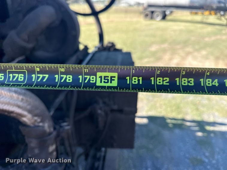 image for item DJ7945 1998 Ford F800 oil distributor truck