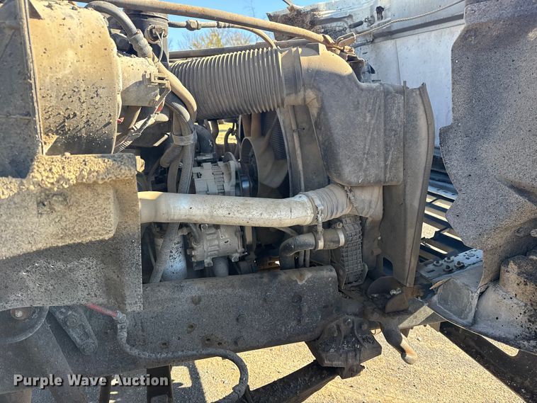 image for item DJ7945 1998 Ford F800 oil distributor truck