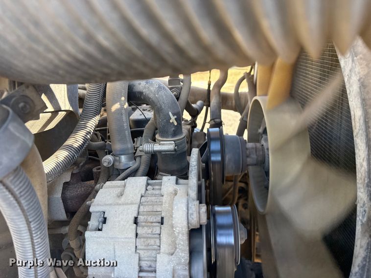 image for item DJ7945 1998 Ford F800 oil distributor truck