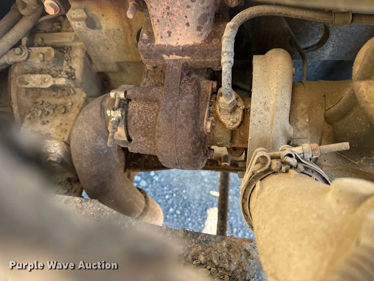 image for item DJ7945 1998 Ford F800 oil distributor truck