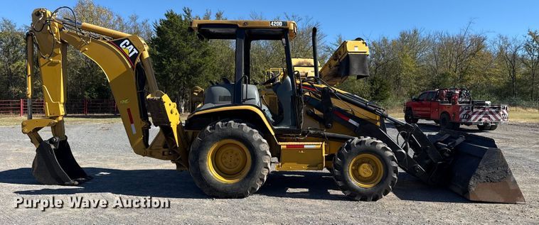 RETROEXCAVADORA 2005 CATERPILLAR 420D