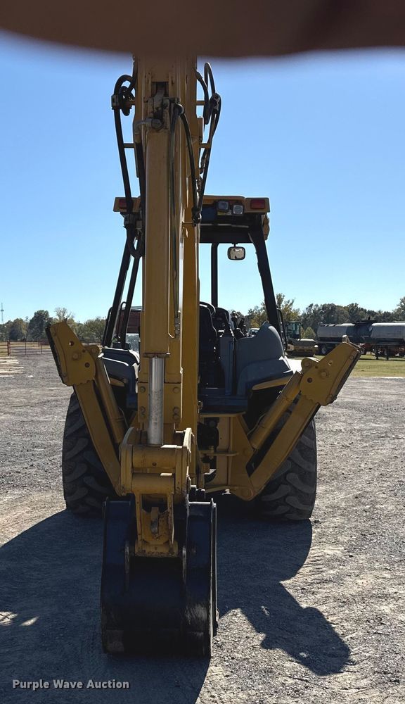 image for item DJ7946 2005 Caterpillar  420D backhoe