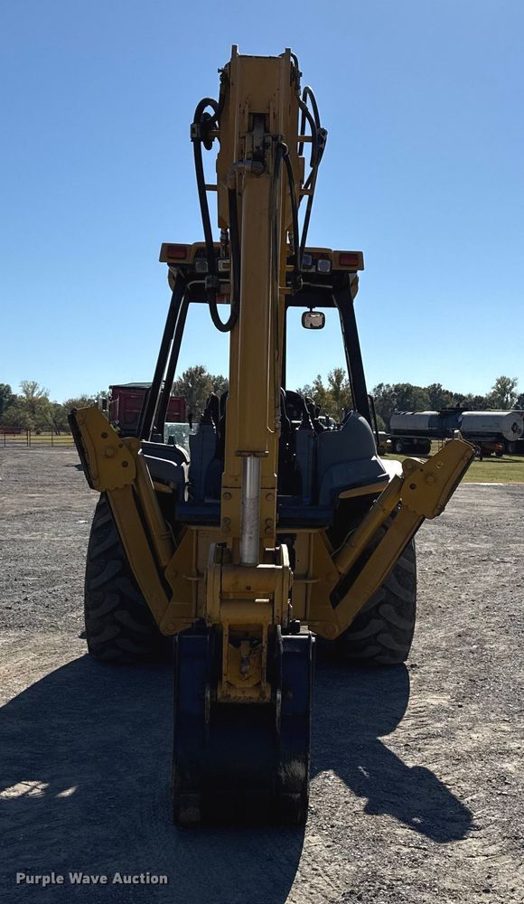 image for item DJ7946 2005 Caterpillar  420D backhoe