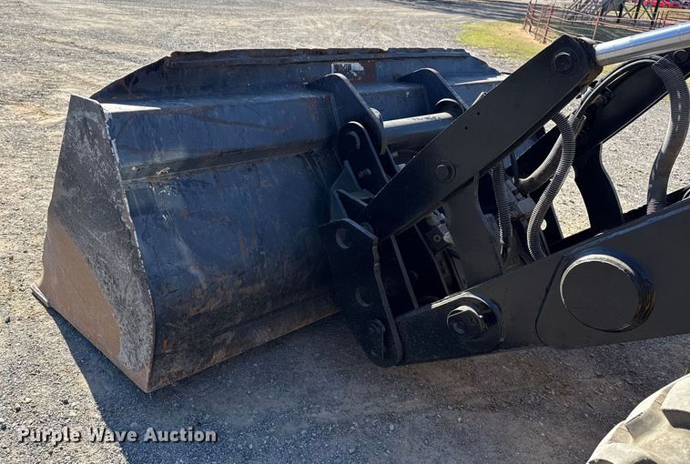 image for item DJ7946 2005 Caterpillar  420D backhoe