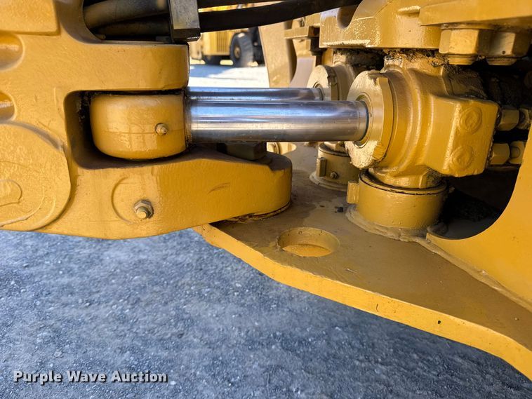 image for item DJ7946 2005 Caterpillar  420D backhoe