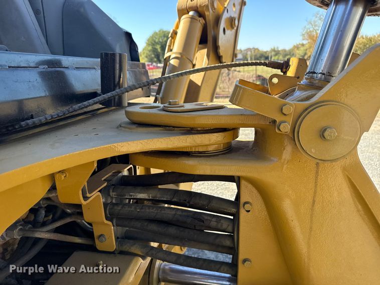 image for item DJ7946 2005 Caterpillar  420D backhoe