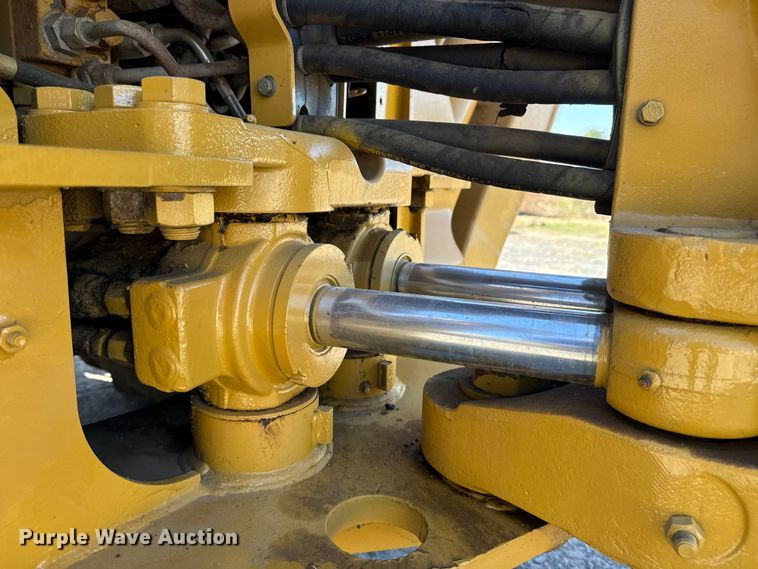 image for item DJ7946 2005 Caterpillar  420D backhoe