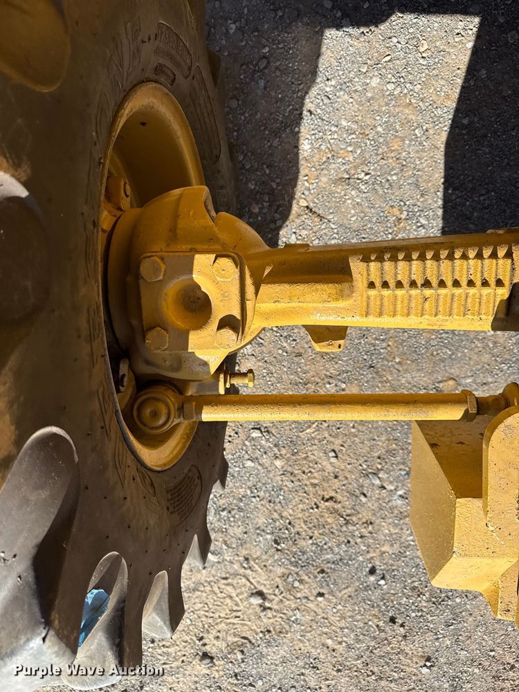 image for item DJ7946 2005 Caterpillar  420D backhoe