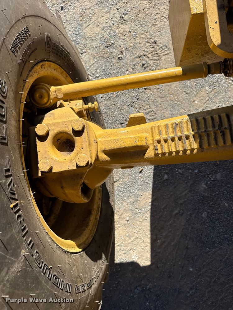 image for item DJ7946 2005 Caterpillar  420D backhoe