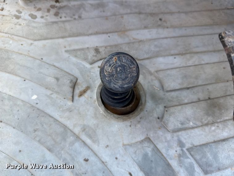 image for item DJ7946 2005 Caterpillar  420D backhoe