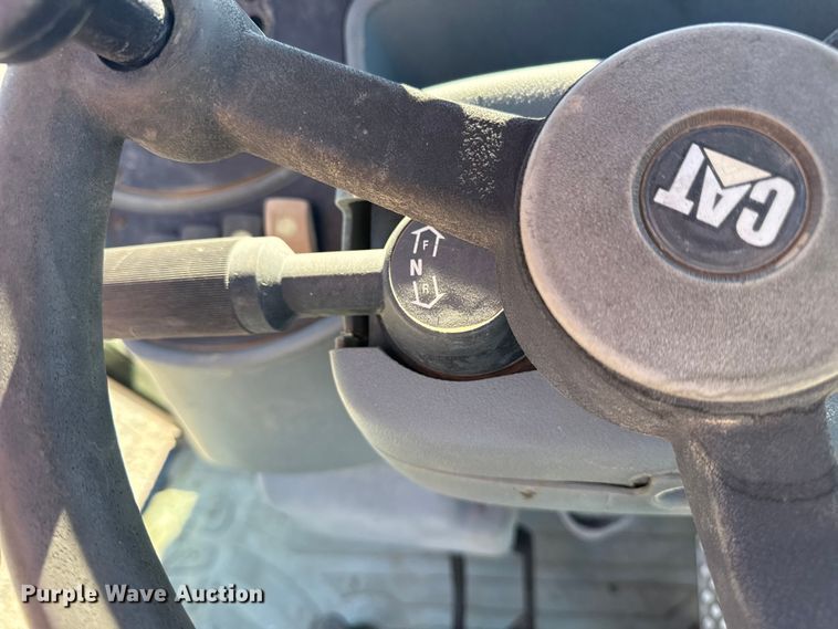 image for item DJ7946 2005 Caterpillar  420D backhoe