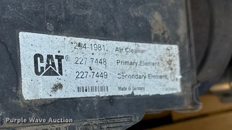 image for item DJ7946 2005 Caterpillar  420D backhoe