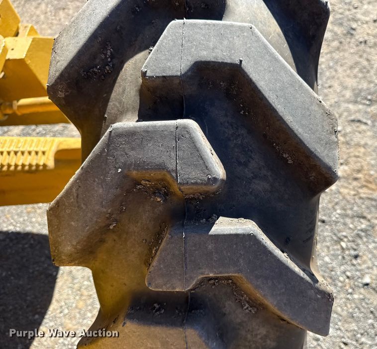 image for item DJ7946 2005 Caterpillar  420D backhoe