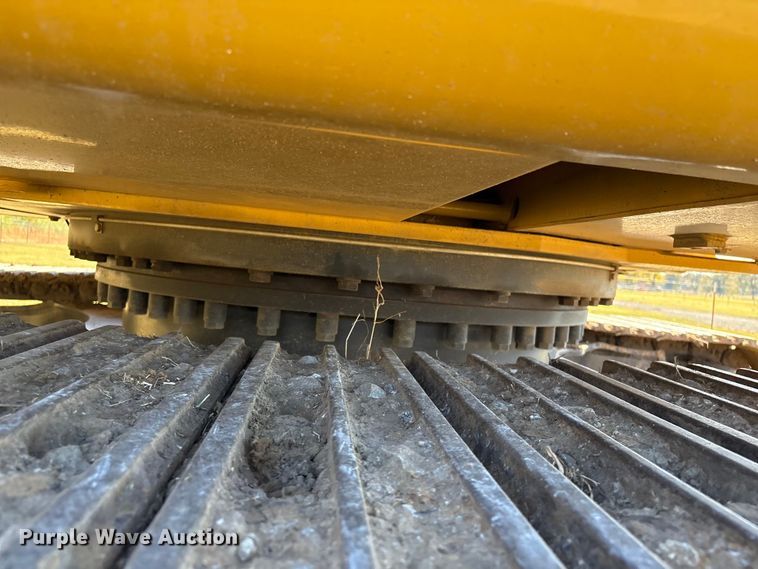 image for item DJ7947 2023 Caterpillar 320GC excavator