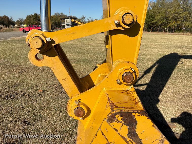 image for item DJ7947 2023 Caterpillar 320GC excavator