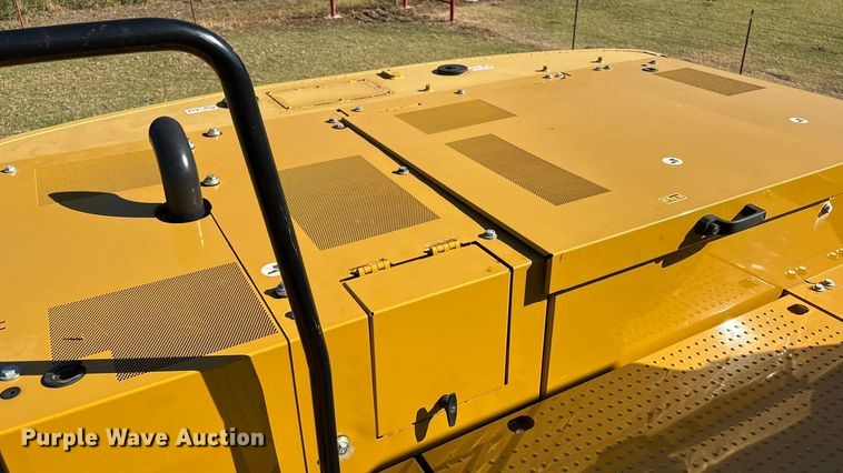 image for item DJ7947 2023 Caterpillar 320GC excavator