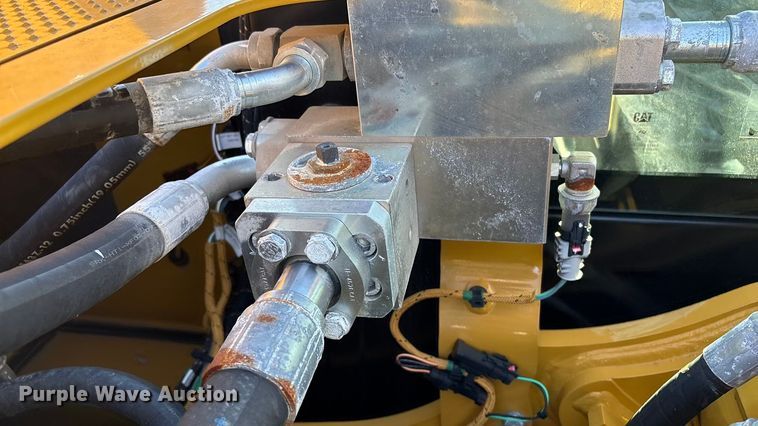 image for item DJ7947 2023 Caterpillar 320GC excavator