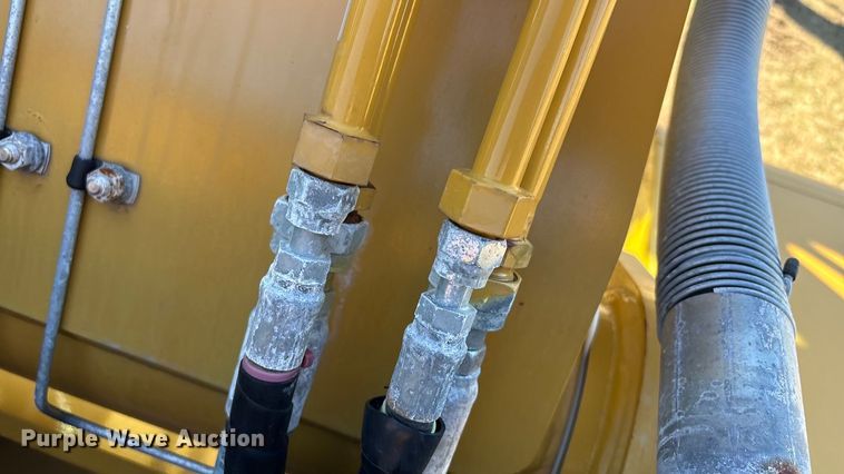 image for item DJ7947 2023 Caterpillar 320GC excavator