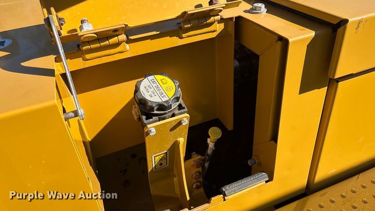 image for item DJ7947 2023 Caterpillar 320GC excavator