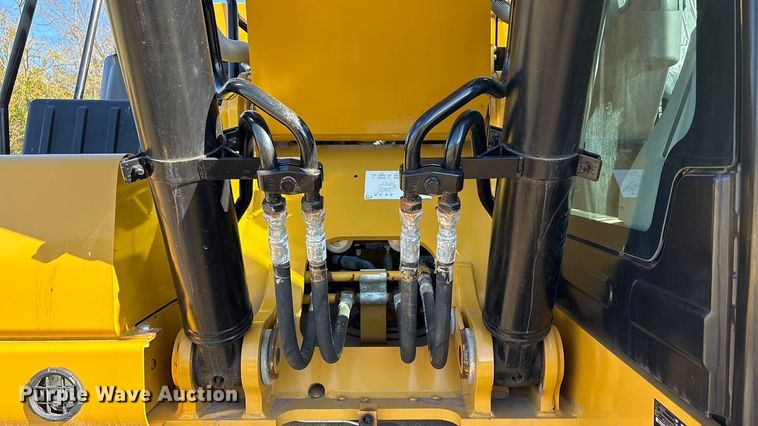 image for item DJ7947 2023 Caterpillar 320GC excavator