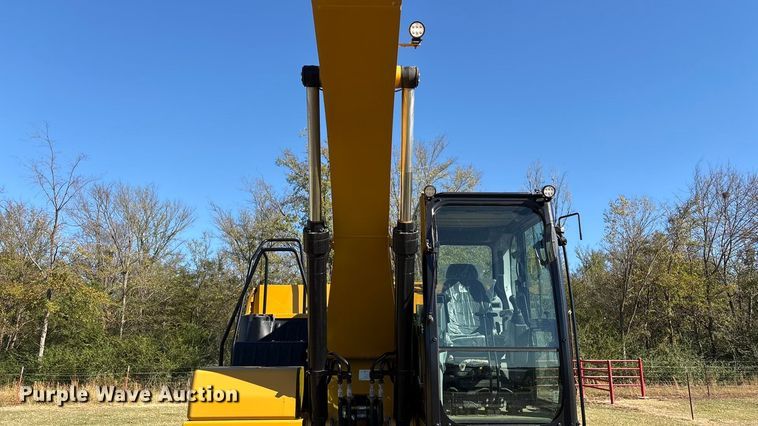 image for item DJ7947 2023 Caterpillar 320GC excavator